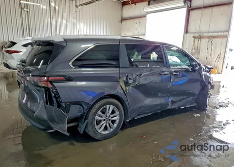 2025 Toyota Sienna Xle z USA, uszkodzony, nr VIN 5TDJSKFC9SS166142